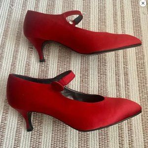 NEW Alberta Ferretti Red Silk Kitten Mary Jane Pumps with Straps US 6